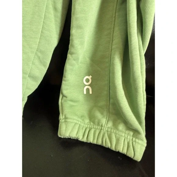 Onclounds Running Mens Club Pant Sage Green Joggers XL Swiss Engineering